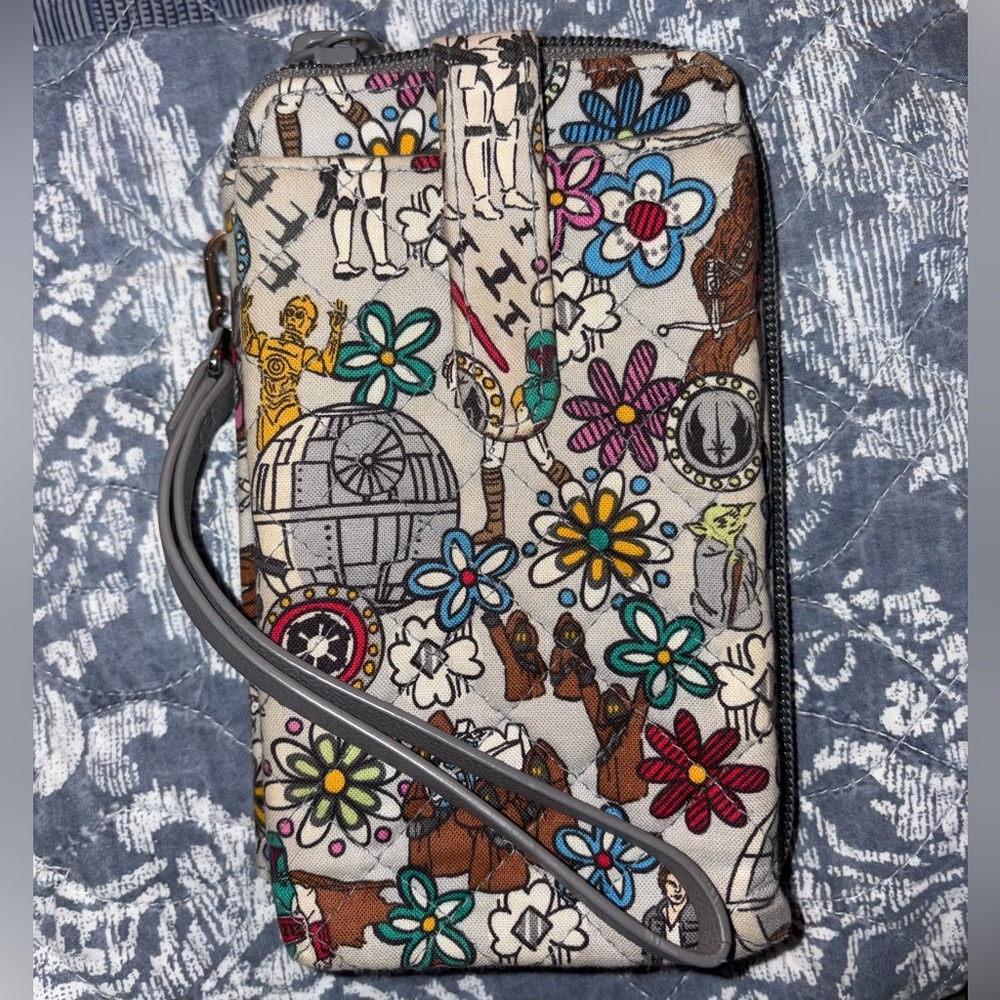 Vera Bradley Star Wars Gray Wristlet